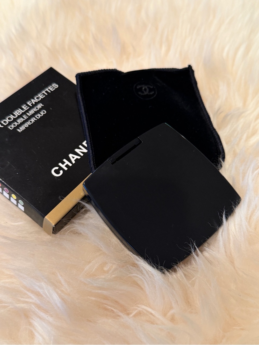 New Chanel Miroir Double Facettes Double Mirror Compact Black Vanity Accessory - Picture 3 of 6